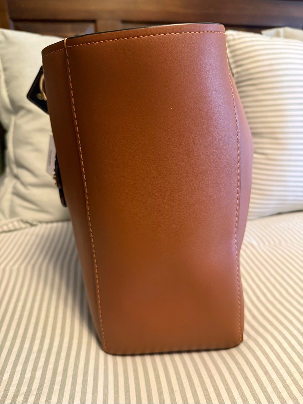 NWT COACH Brown-Tan Leather Rae Tote with Floral Charm - Picture 4 of 6